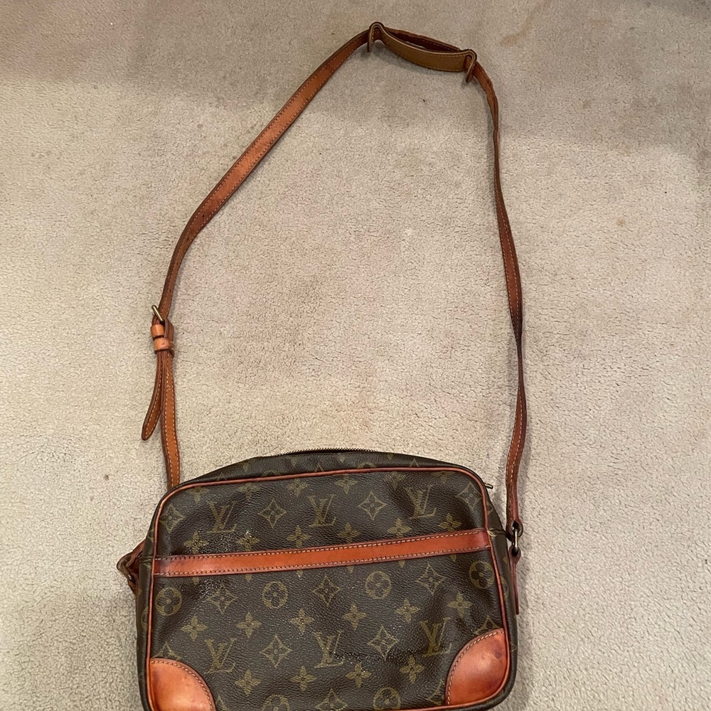Vintage 70s Louis Vuitton Handbag